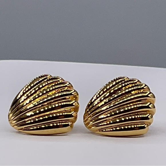 Weingeroff Jewelry - Vintage Earrings Shell Gold Tone Studs Weingeroff Art Deco Pierced Retro Jewelry